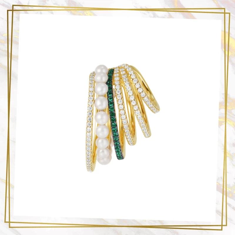 Pearlistic Slide-On Ear Cuff