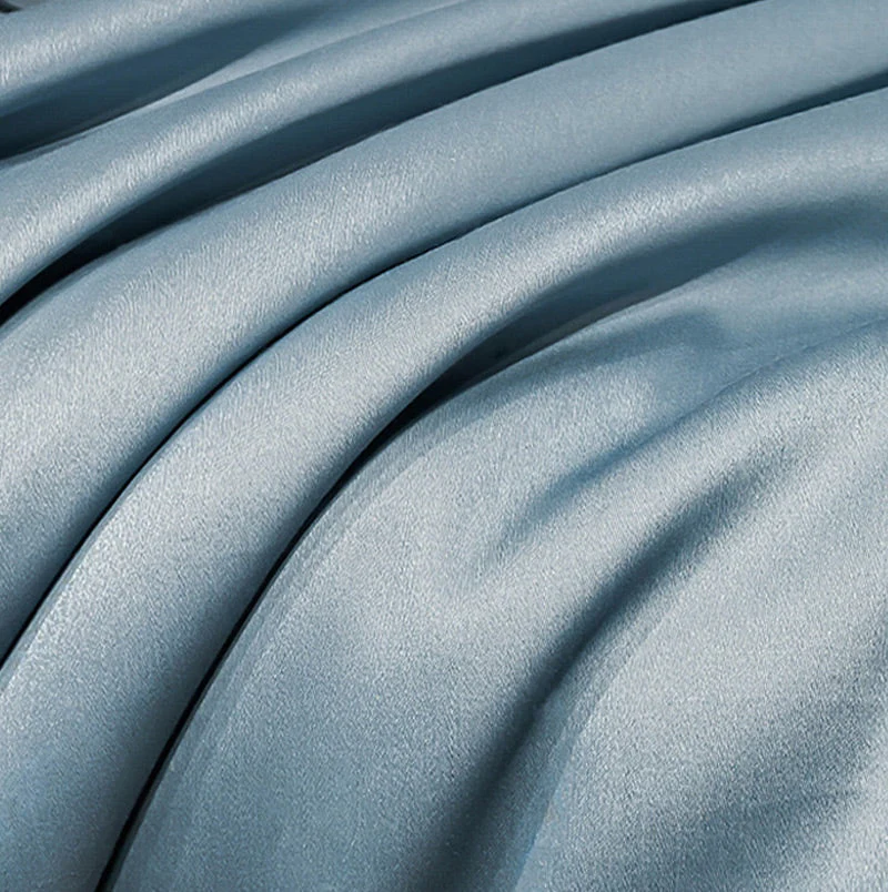 (Free Shipping)Summer Simple Ice Silk Quilt