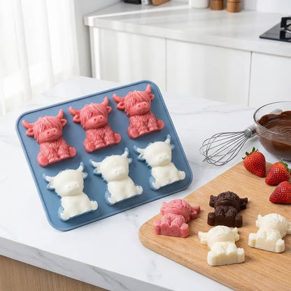 Highland Cow Ice Cube Mold - Adorable 3D Silicone Tray for Drinks & Parties