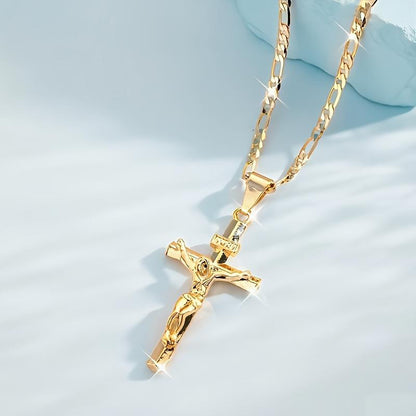 ✝️ Gold Crucifix Necklace – Detailed INRI Motif, Adjustable Figaro Chain & Hypoallergenic Finish 💛
