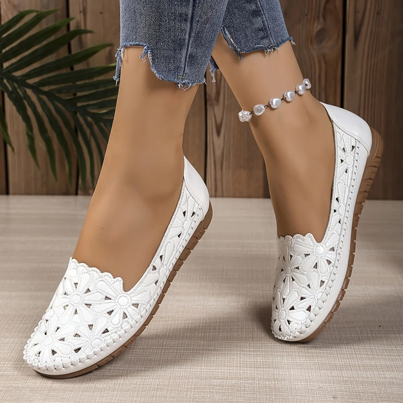 Women's Floral Hollow-Out Breathable Flat Loafers