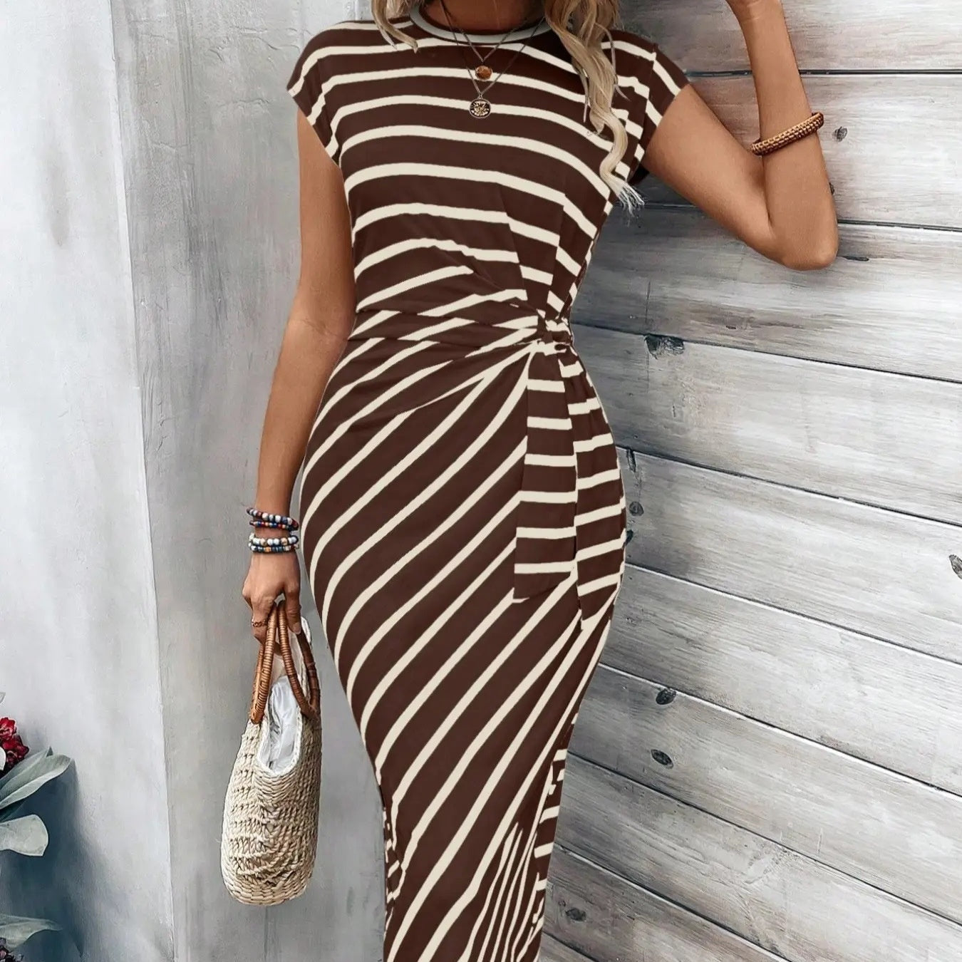 🌸Women's Knot Bodycon Dress – Leopard print, tummy-flattering knot. Comfy & chic for parties or date nights. Feel gorgeous. ✨🌹