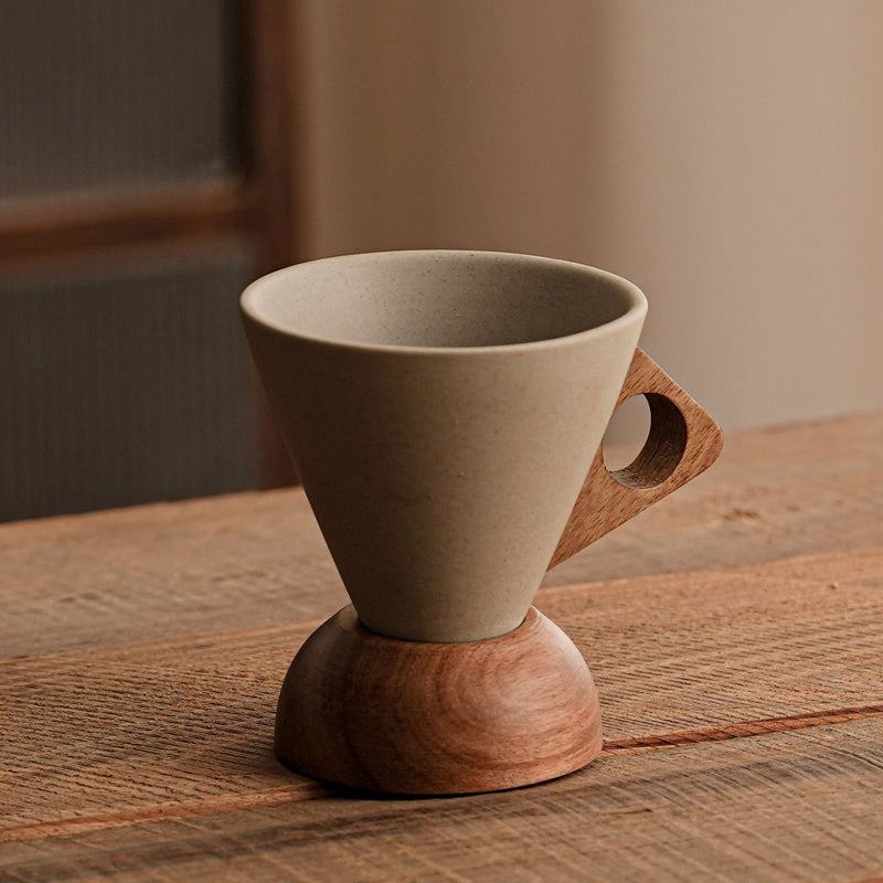 ☕Sip in Style Instantly! No-Slip Rustic Wood-Handle Mug
